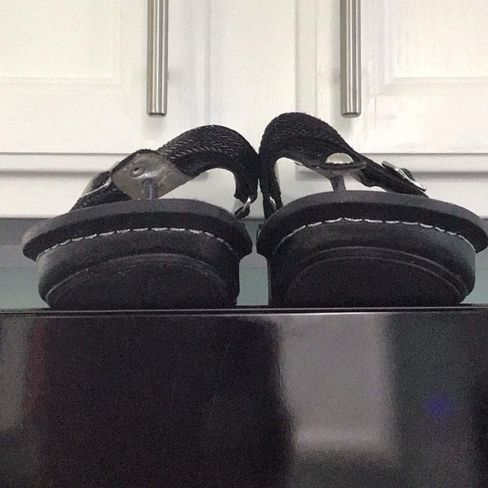 Alegria Brand Carina Chained Black Sandals w/Silver Size 39 Good Used Condition - Picture 3 of 5